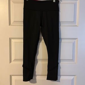 Lululemon cropped leggings - size 4